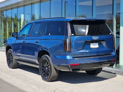 New 2026 Cadillac Escalade Sport w/ LPO, ONYX Package AWD/4WD image 3