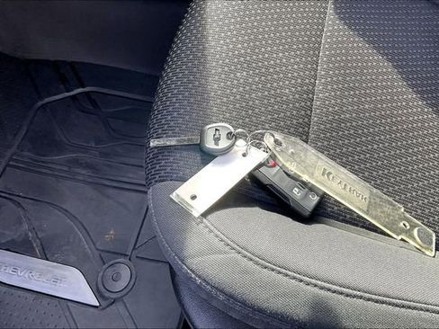 Used 2019 Chevrolet Silverado 1500 Custom w/ Custom Max Trailering Package image 11