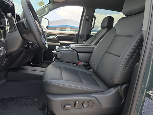 New 2026 Chevrolet Silverado 2500 LT w/ Trail Boss Package AWD/4WD image 10