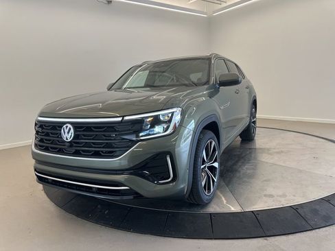 New 2026 Volkswagen Atlas Cross Sport SEL Premium R-Line AWD/4WD image 4