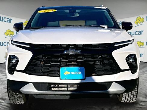 Used 2024 Chevrolet Blazer LT w/ Midnight/Sport Edition image 2
