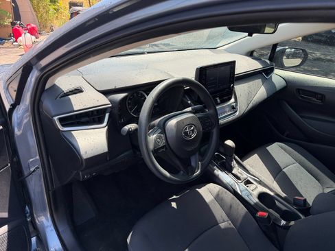 Used 2022 Toyota Corolla LE FWD image 18