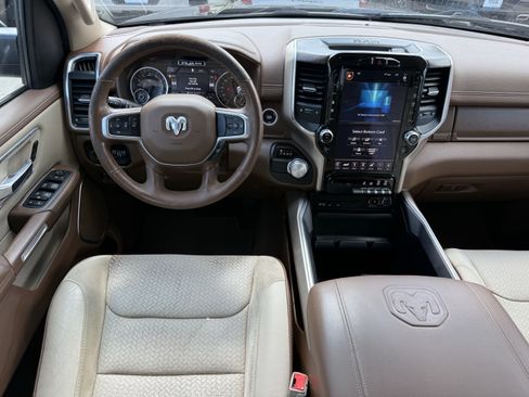 Used 2019 RAM 1500 Laramie RWD image 14