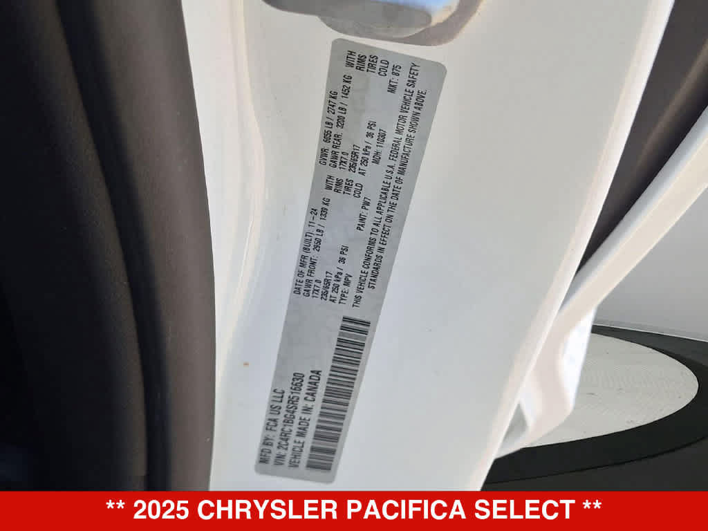 Used 2025 Chrysler Pacifica Select FWD image 31