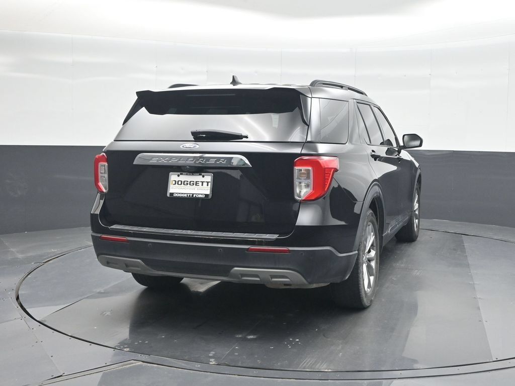 Used 2021 Ford Explorer XLT w/ Equipment Group 202A RWD image 25