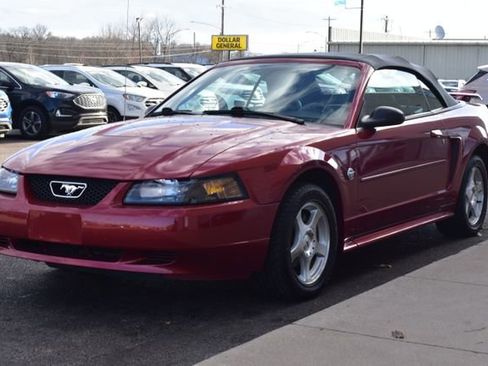 Used 2004 Ford Mustang Convertible image 14