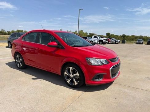 Used 2020 Chevrolet Sonic Premier FWD image 3