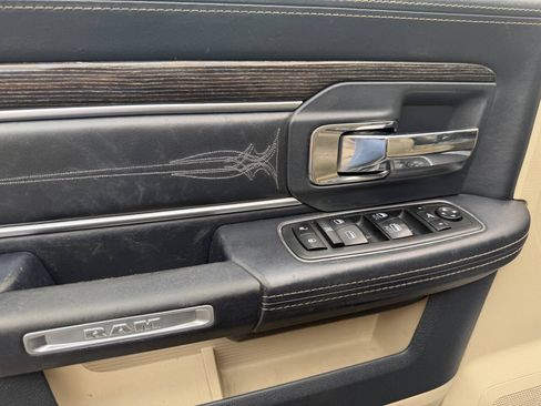 Used 2018 RAM 1500 Limited AWD/4WD image 19