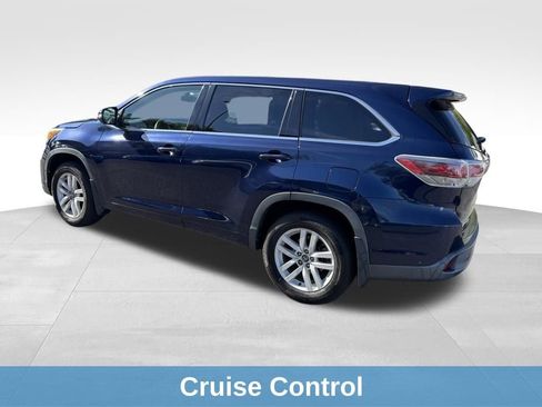 Used 2016 Toyota Highlander LE image 4