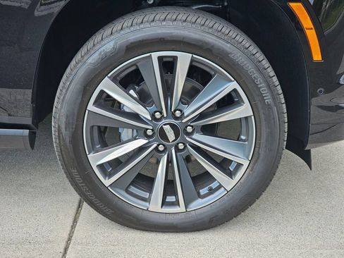 New 2026 Cadillac Escalade ESV Sport AWD/4WD image 9