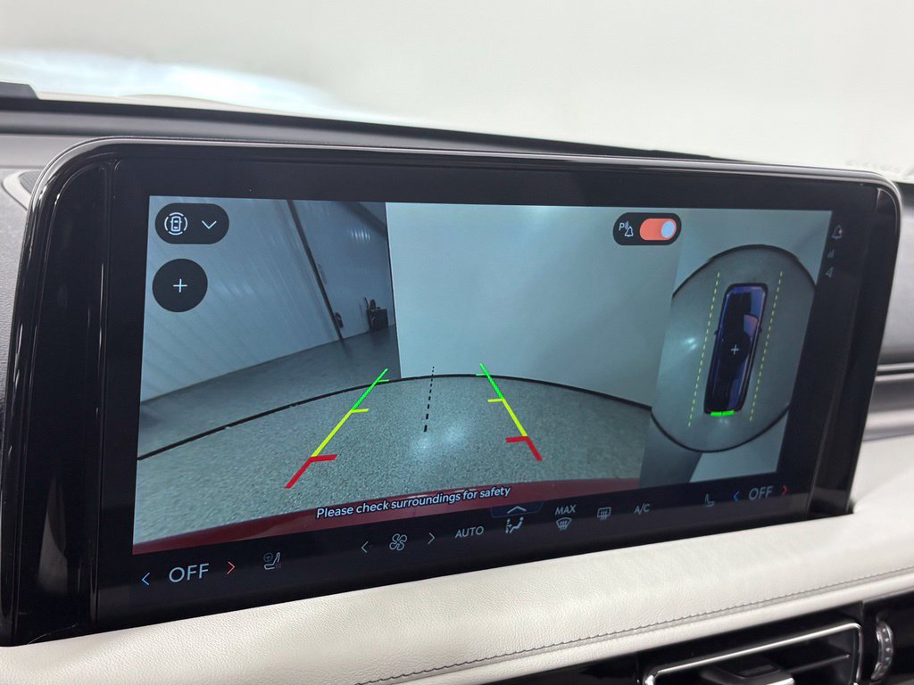 Used 2026 Lincoln Aviator AWD w/ Jet Appearance Package image 30