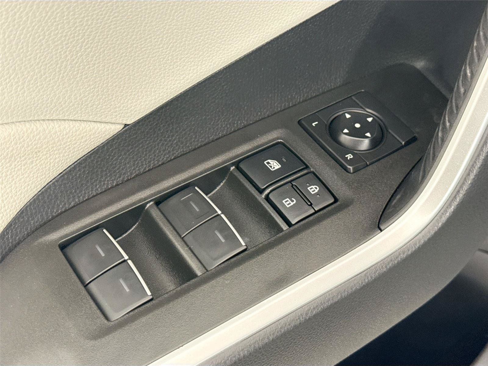 Certified 2025 Toyota RAV4 XLE Premium FWD image 27