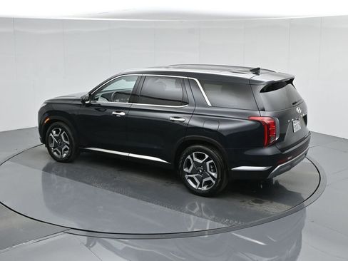 Used 2023 Hyundai Palisade Limited w/ Cargo Package image 45
