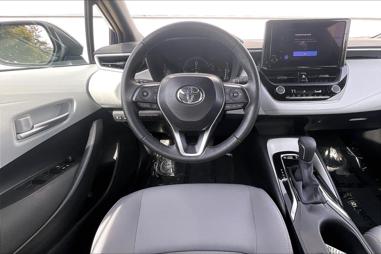 Used 2026 Toyota Corolla SE FWD image 6