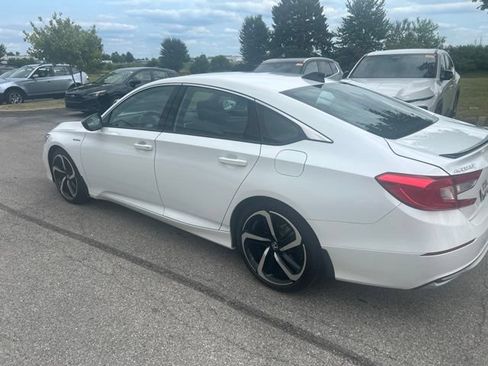 Used 2022 Honda Accord Sport image 4