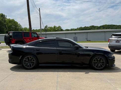 Used 2019 Dodge Charger Scat Pack w/ Plus Group RWD image 19