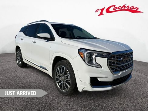 Certified 2022 GMC Terrain Denali w/ Denali Premium Package AWD/4WD image 1