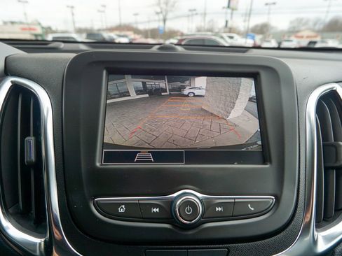 Used 2024 Chevrolet Equinox LT FWD image 25
