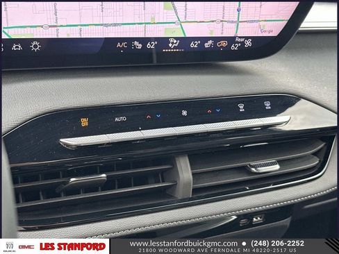 Used 2025 Buick Enclave Preferred w/ Power Package FWD image 33