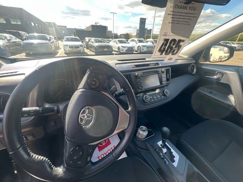 Used 2017 Toyota RAV4 XLE w/ All Weather Liner Package AWD/4WD image 9