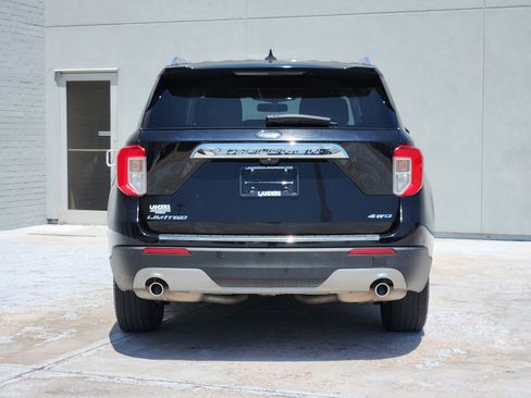 Used 2023 Ford Explorer Limited AWD/4WD image 7
