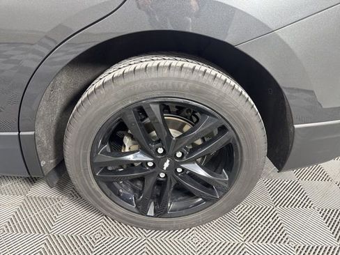 Used 2020 Chevrolet Equinox LT w/ Sport Edition image 11