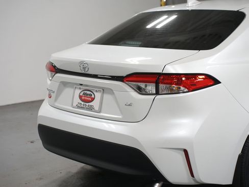 New 2026 Toyota Corolla LE image 9