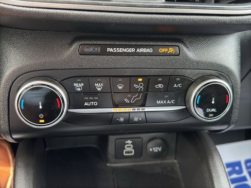 Used 2025 Ford Escape Active FWD image 19