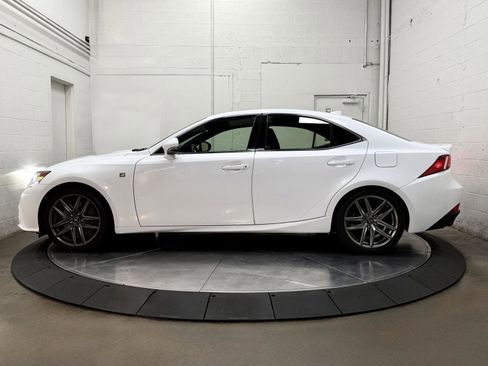 Used 2016 Lexus IS 300 AWD image 6