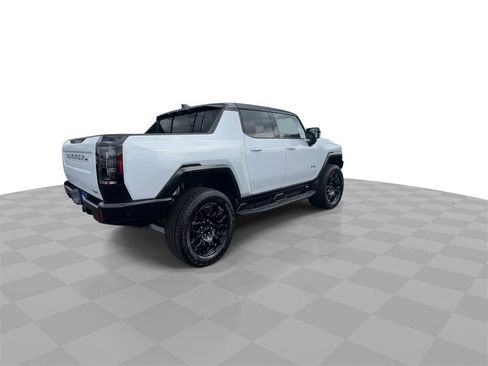 New 2025 GMC Hummer EV 2X w/ LPO, Dark Essentials Package image 8