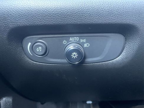 Used 2022 Chevrolet Traverse RS AWD/4WD image 15