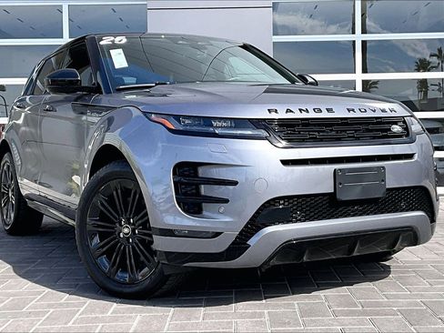 Used 2025 Land Rover Range Rover Evoque Dynamic SE image 3