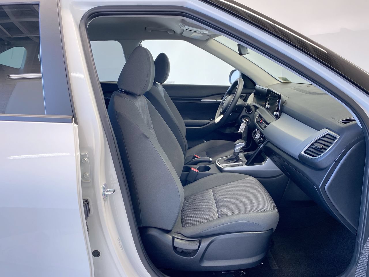 Certified 2026 Kia Seltos LX AWD/4WD image 28