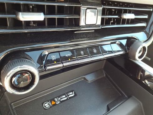 Used 2025 Chevrolet Tahoe Premier w/ Sun And Tow Package AWD/4WD image 33