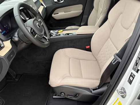 New 2026 Volvo XC60 B5 Plus w/ Protection Package Premier image 18