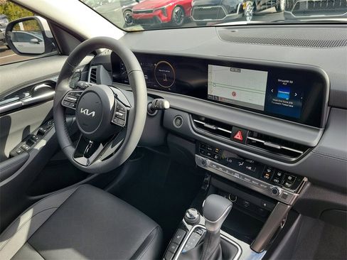 New 2026 Kia Seltos EX image 8