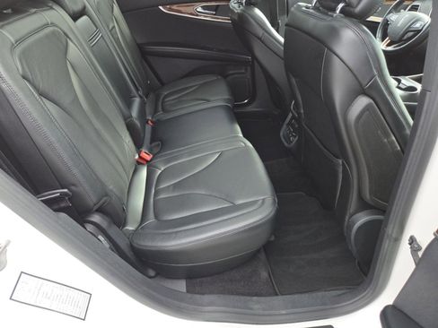 Used 2016 Lincoln MKX Reserve w/ Technology Package image 24