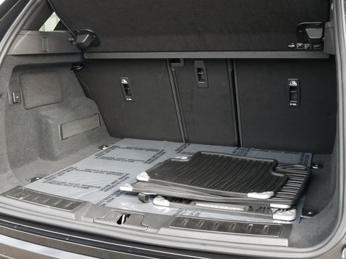 Used 2024 Land Rover Range Rover Evoque Dynamic SE image 69