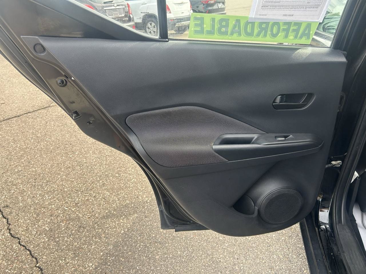 Used 2019 Nissan Kicks S FWD image 13
