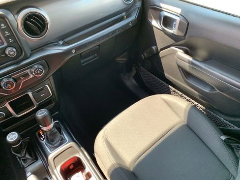 Used 2021 Jeep Wrangler Unlimited Sport image 21