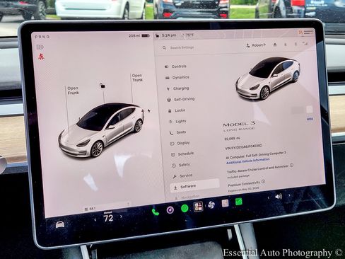 Used 2018 Tesla Model 3 Long Range RWD image 17