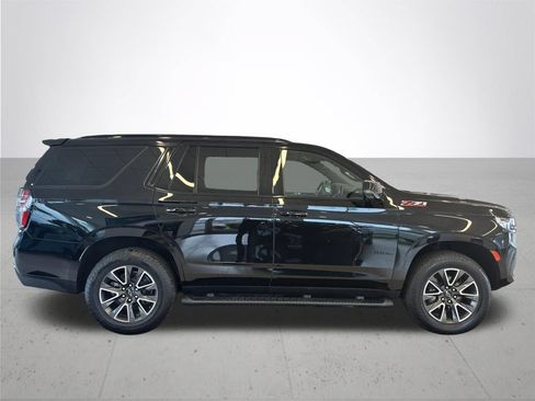 Used 2022 Chevrolet Tahoe Z71 w/ Luxury Package AWD/4WD image 6