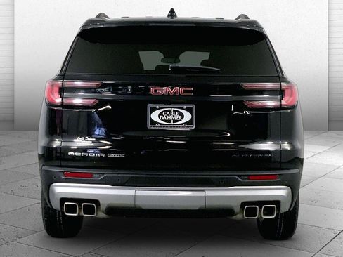 Used 2025 GMC Acadia Elevation AWD/4WD image 3