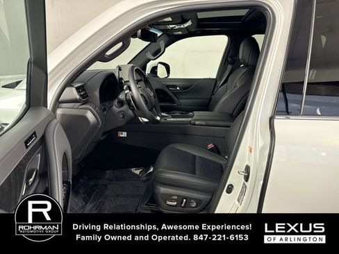 Certified 2025 Lexus LX 600 4WD w/ Interior Upgrade Package image 5