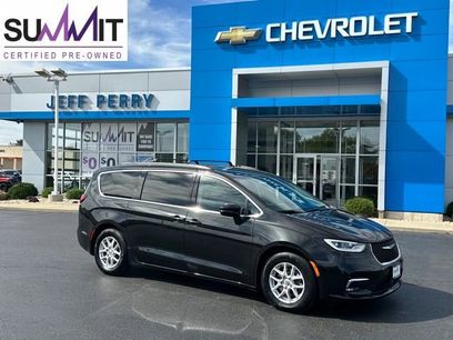 Used 2022 Chrysler Pacifica Touring-L