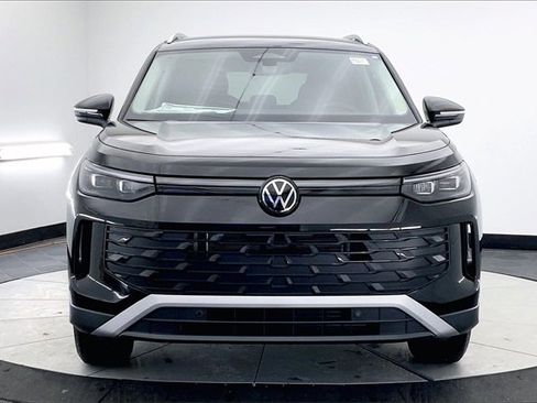 New 2026 Volkswagen Tiguan S image 3