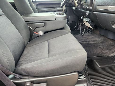 Used 2011 GMC Sierra 3500 SLE w/ SLE Preferred Package image 17