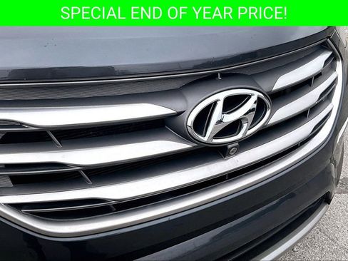 Used 2017 Hyundai Santa Fe Sport w/ 2.4L Tech Package 04 image 32