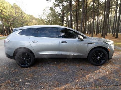 Used 2024 Buick Enclave Essence w/ Sport Touring Edition image 2