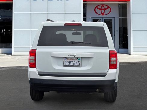 Used 2016 Jeep Patriot Sport w/ Power Value Group image 5